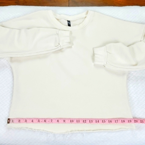 SAVVI Malia Small Cream Ivory Racerback Cut Out Detail Raw Hem Sweatshirt Small - Picture 11 of 17